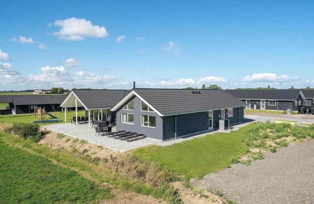 Stunning home in Stege with sauna