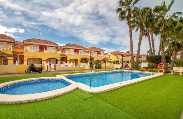 Stunning Home In Torrevieja With Wifi