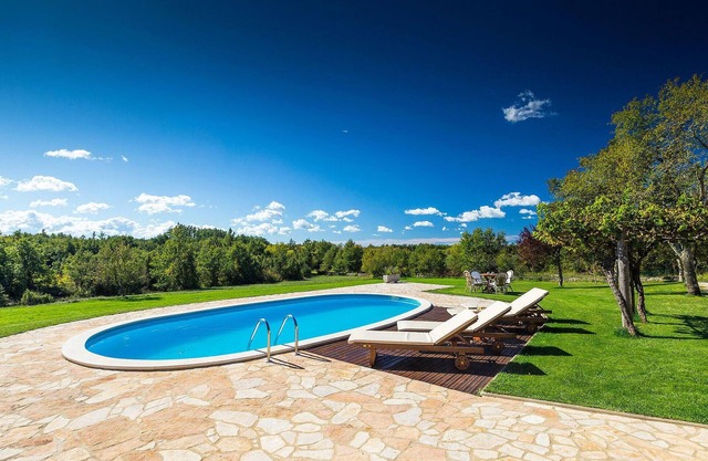 Stunning home in Zminj