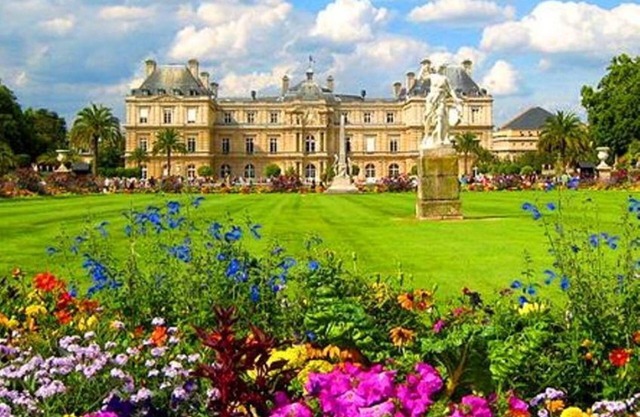 STUNNING LOCATION STYLISH SPACIOUS APART STEPS TO PONT NEUF & SEINE RIVER