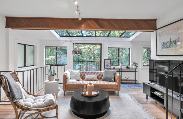 Stunning Neighborhood Home Walkable to Downtown Mill Valley