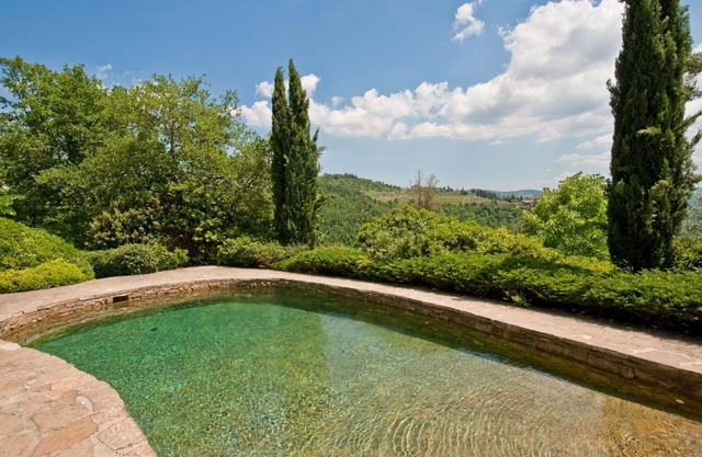 Stunning private villa with WIFI, private pool, A/C, TV, patio, panoramic view and parking