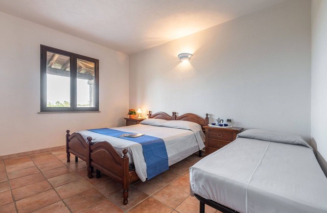 Stunning private villa for 8 people with TV, terrace and parking