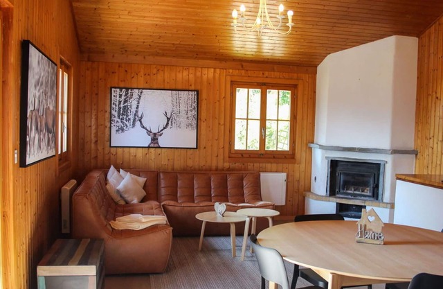 Stunning private villa for 8 people with TV, terrace, panoramic view and parking