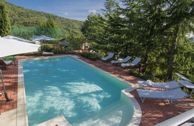 Stunning private villa for 10 guests with private pool, WIFI and TV