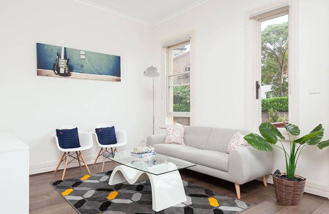 STUNNING SYDNEY HOME 8