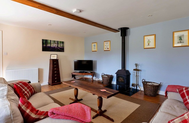 Stunning villa for 4 guests with WIFI, TV, terrace, pets allowed and parking