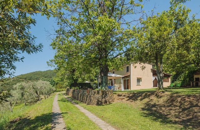 Stunning villa for 5 people with WIFI, TV, patio, panoramic view and parking