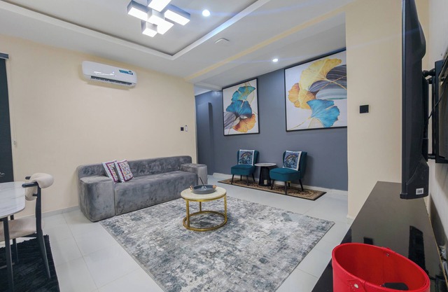 Stylish 1BR in Ikoyi Steady Power Pool Fast WiFi Rooftop