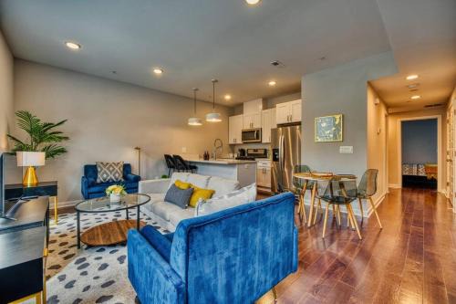 Stylish 2-Bedroom/2Bath Hideaway