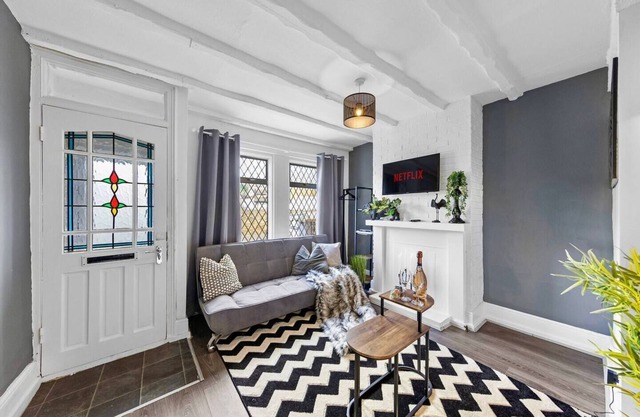 Stylish 3 Bed in Medway - Sleeps 7