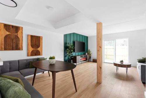 Stylish 3BR Retreat in the Heart of Austin