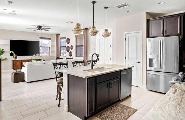 Stylish 3BR w/Patio+ Lux Kitchen