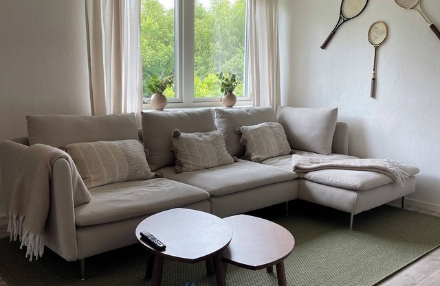 Stylish 4BR Home with Sauna