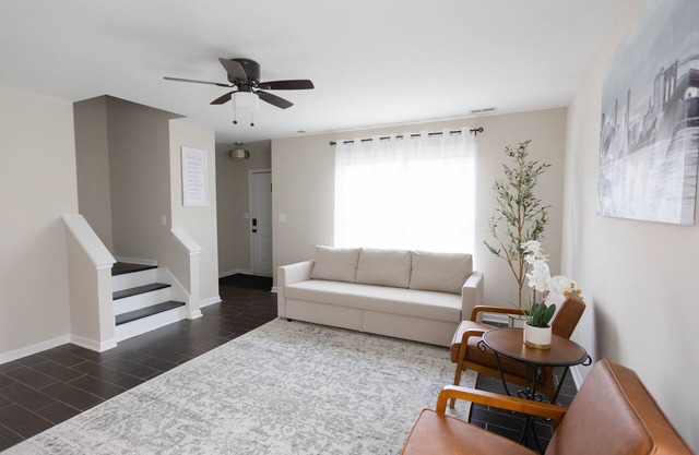 Stylish and Comfy 3 bedroom home!