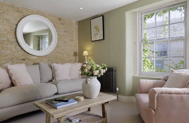 Stylish and sophisticated holiday apartment - Flat 2 Martins House