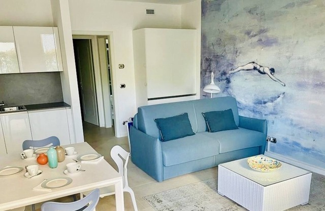 Stylish apartment with a garden on the beach