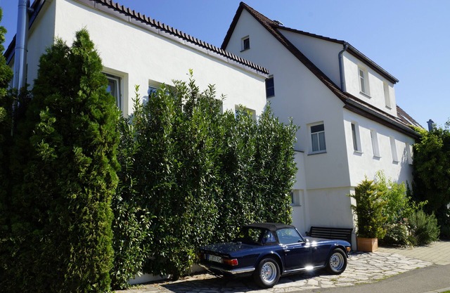 Stylish artist farmhouse with 2 separate living units near Tübingen