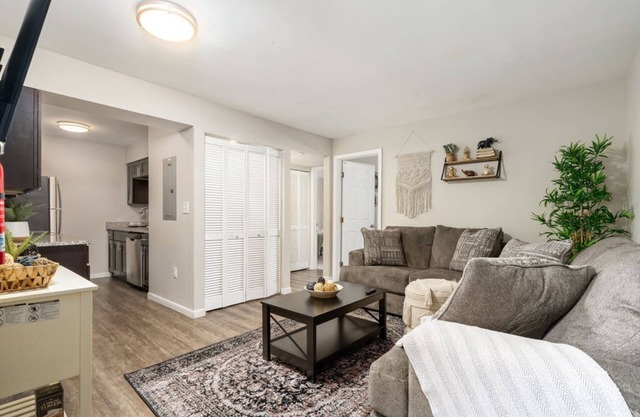 Stylish BOHO Themed 2 Bedroom near OSU