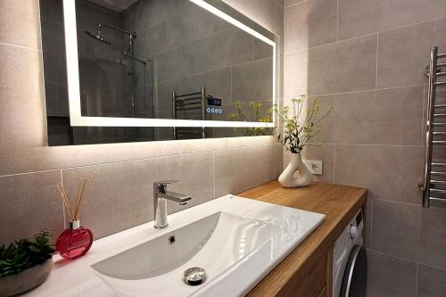 Stylish Cesis Apartment - Perfect Base for Exploring Medieval Town and Gauja Nature Trails