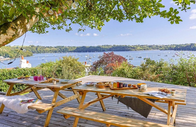 Stylish cottage, river views, contemporary interior, garden views, village