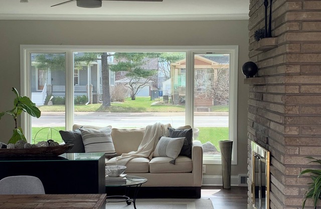 Stylish Mid-Century home on Mississippi River bike path.