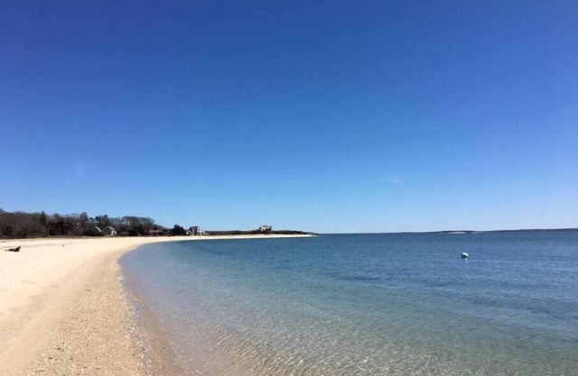 Stylish, private North Fork cottage! Walking distance to Mattituck's Love Lane.