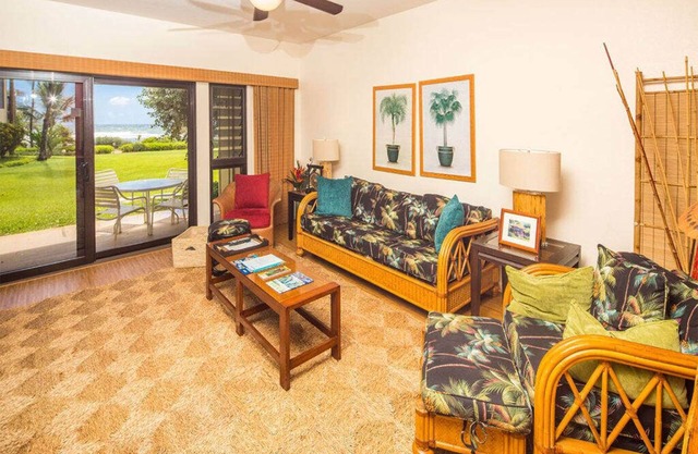 Stylish Tropical Suite w/Bath+Kitchen Upgrades, WiFi, DVD, Lanai–Kaha Lani 113