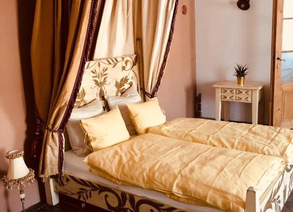 Stylový historický apartmán se zahradou v srdci Moravy poblíž Kroměříže a Olomouce