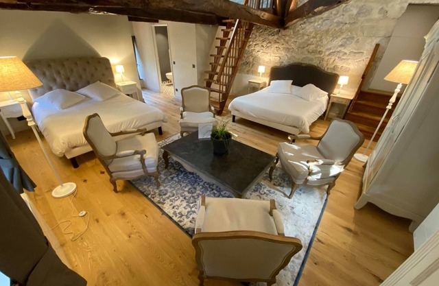 Sublime Duplex Dans un Château