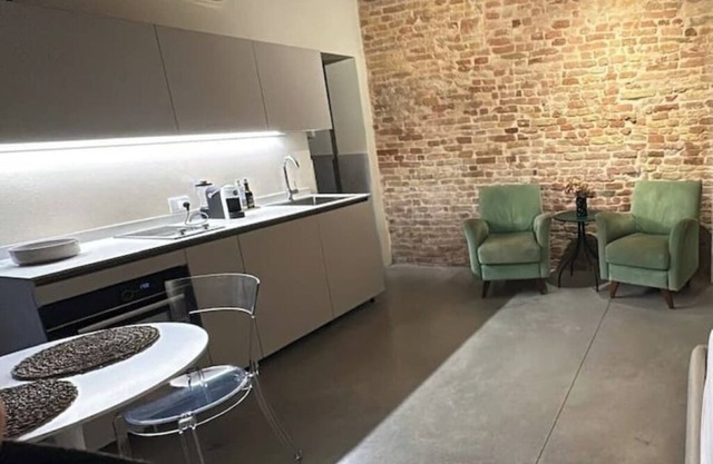 Suite 2