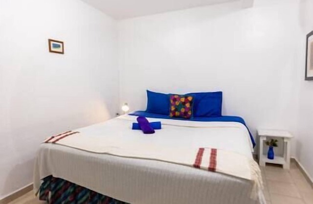 Suite #8 Yuisa Connecting Room- Guayacan Guesthouse
