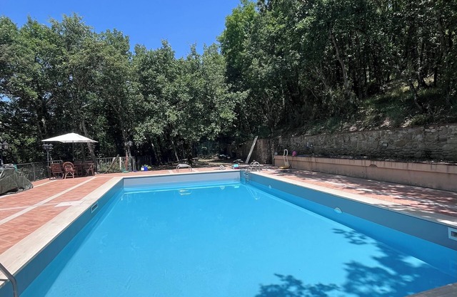 suite apartment in residence with swimming pool in the Tuscan countryside.