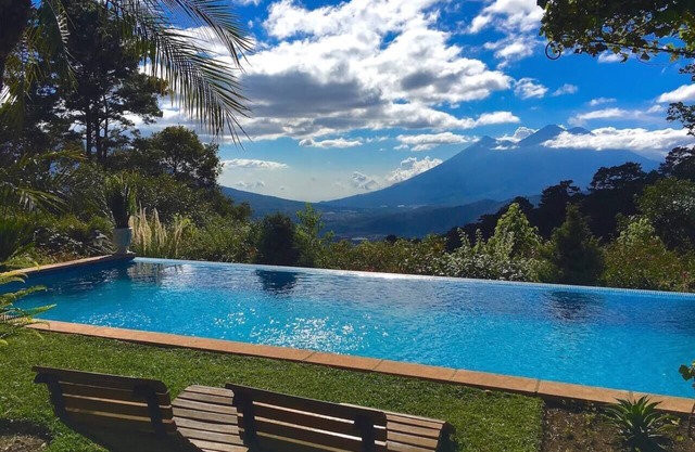 Suite Belvedere: Elegance and Nature at El Hato