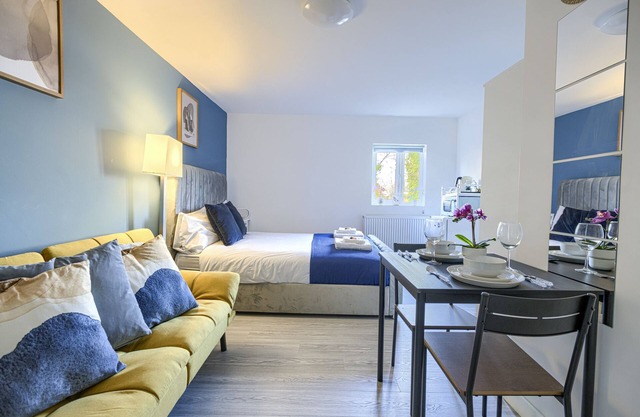 Suite-Deluxe-Ensuite-Garden view-7