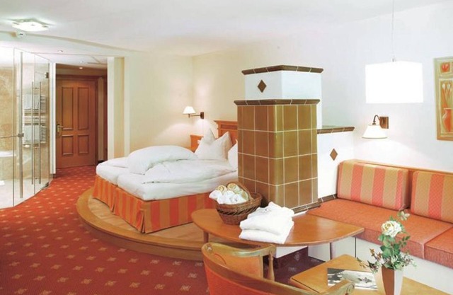 Suite, shower and bath, WC, quiet - Wellnesshotel Warther Hof