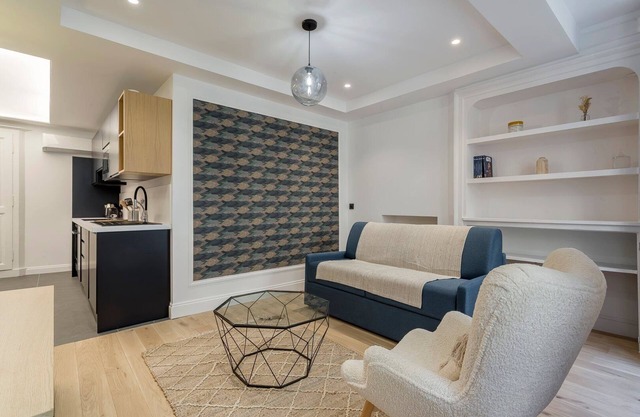 Suite Victor Hugo 2 : T2 new for 4 persons