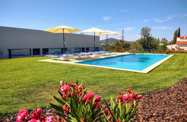 Suites Sunny Hill