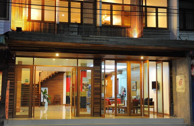 Sukkasem Hotel