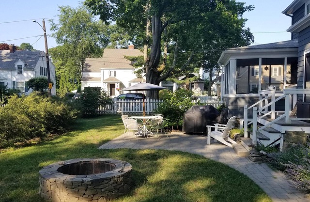 Summer Fun! (Do not miss the outdoor shower)