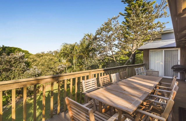 Summer Place - 24 Shearwater Street