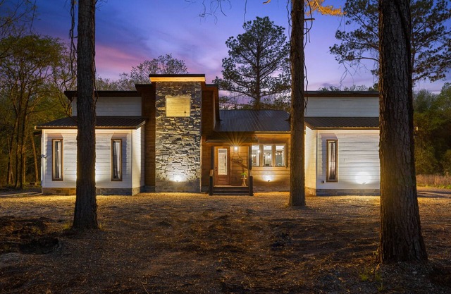 Summer Specials: 4 King Master Bedrooms - Bunkhouse - Sleeps16+