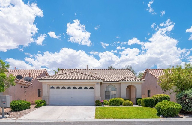 Summerlin Modern Remodel w/ EV Charging