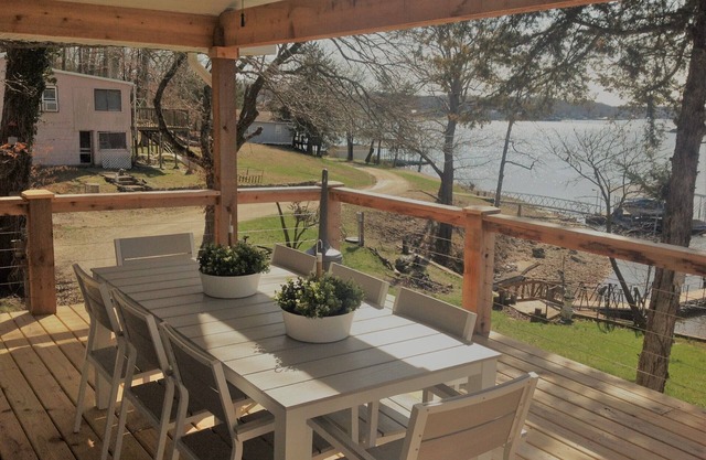Summerset House - Modern Home Vaulted Deck. 4 MM Gravois - Mill Creek Cove