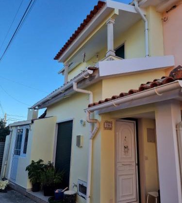 Sun And Ocean House with 2 bathrooms