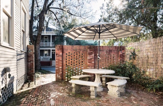 Sun Drenched Suite In Starland District