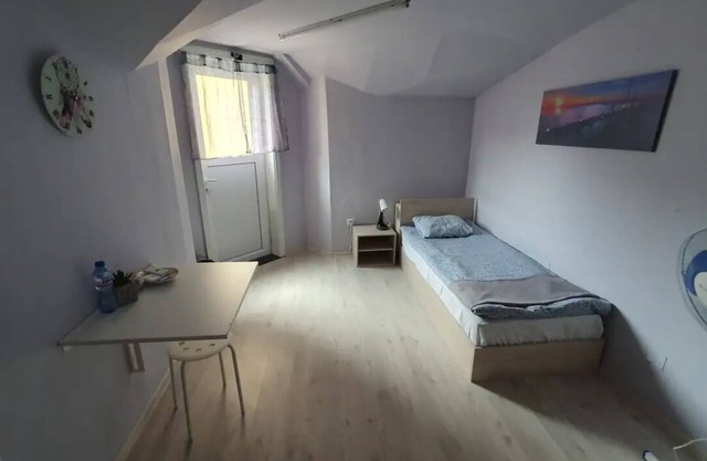 Sun House Guest Rooms (4)
