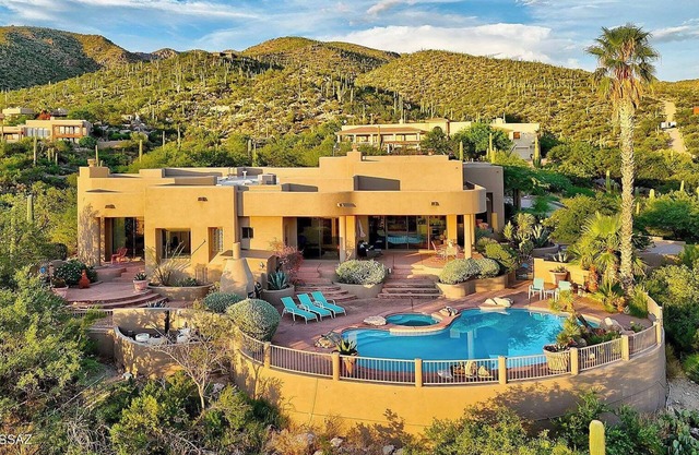 Sun King - Amazing Panoramic Sunset and Mountain Views! Sauna/Hot Tub/Pool.