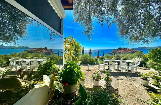 Sun Rose apartments Sveti Stefan