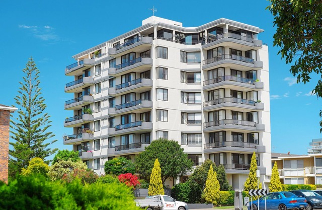Sundial 202 - Two bedroom unit close to town with air-conditioner